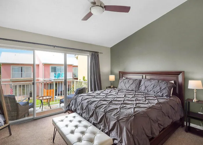 Gulf Walk 606